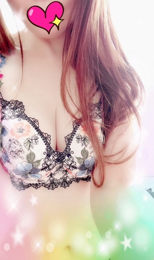 えみり