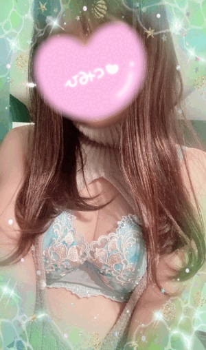 えみり