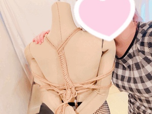にこ