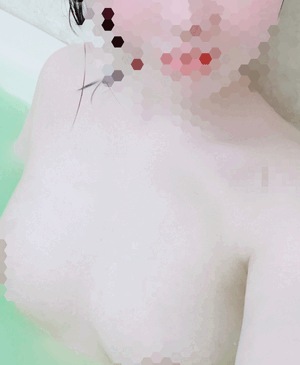 にこ