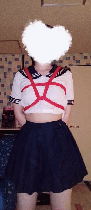 にこ